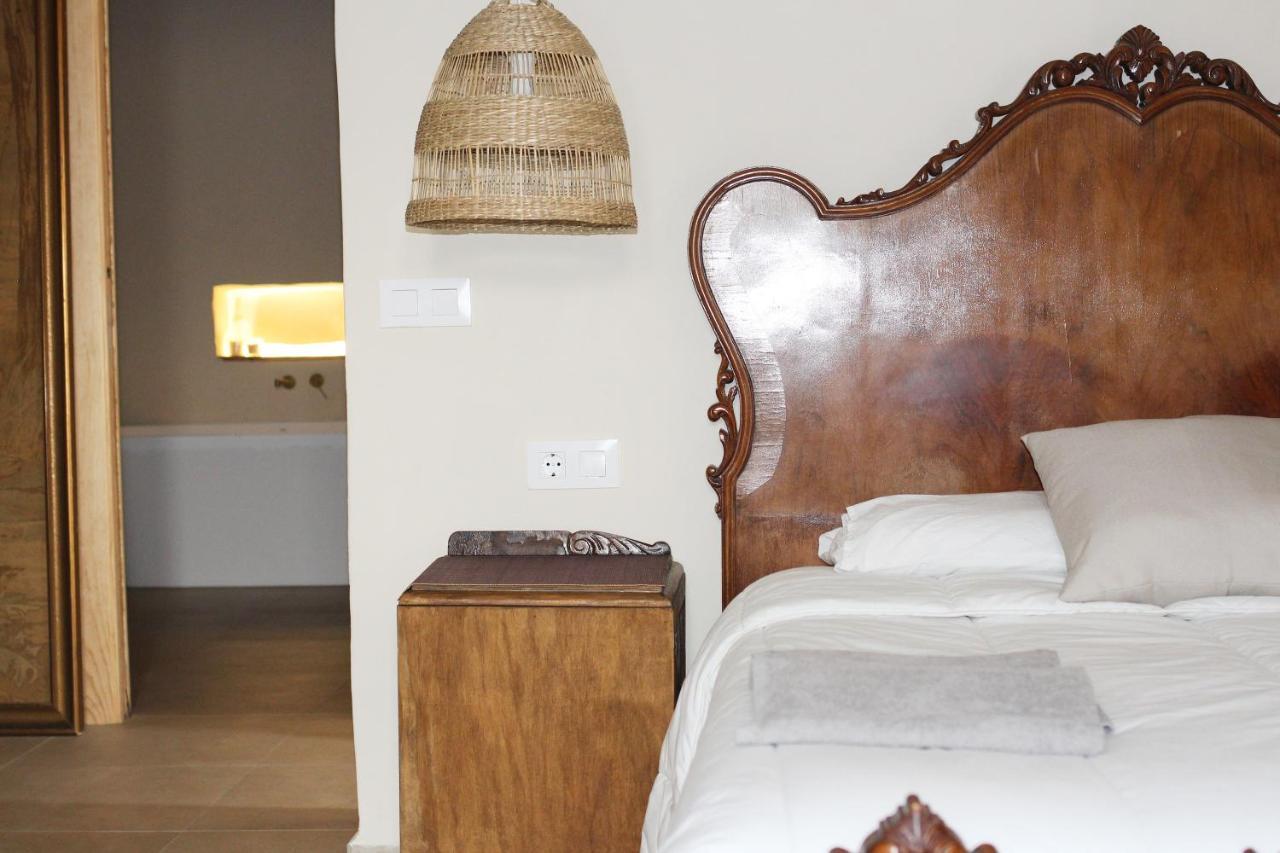El Reposo De La Grulla Apartment Perales del Puerto Luaran gambar
